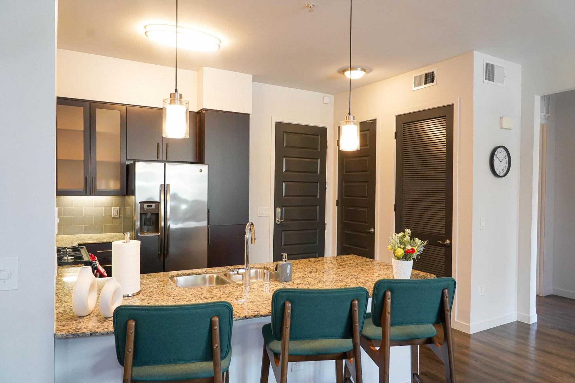 Lux 2 Bedroom In Woodland Hills Appartement